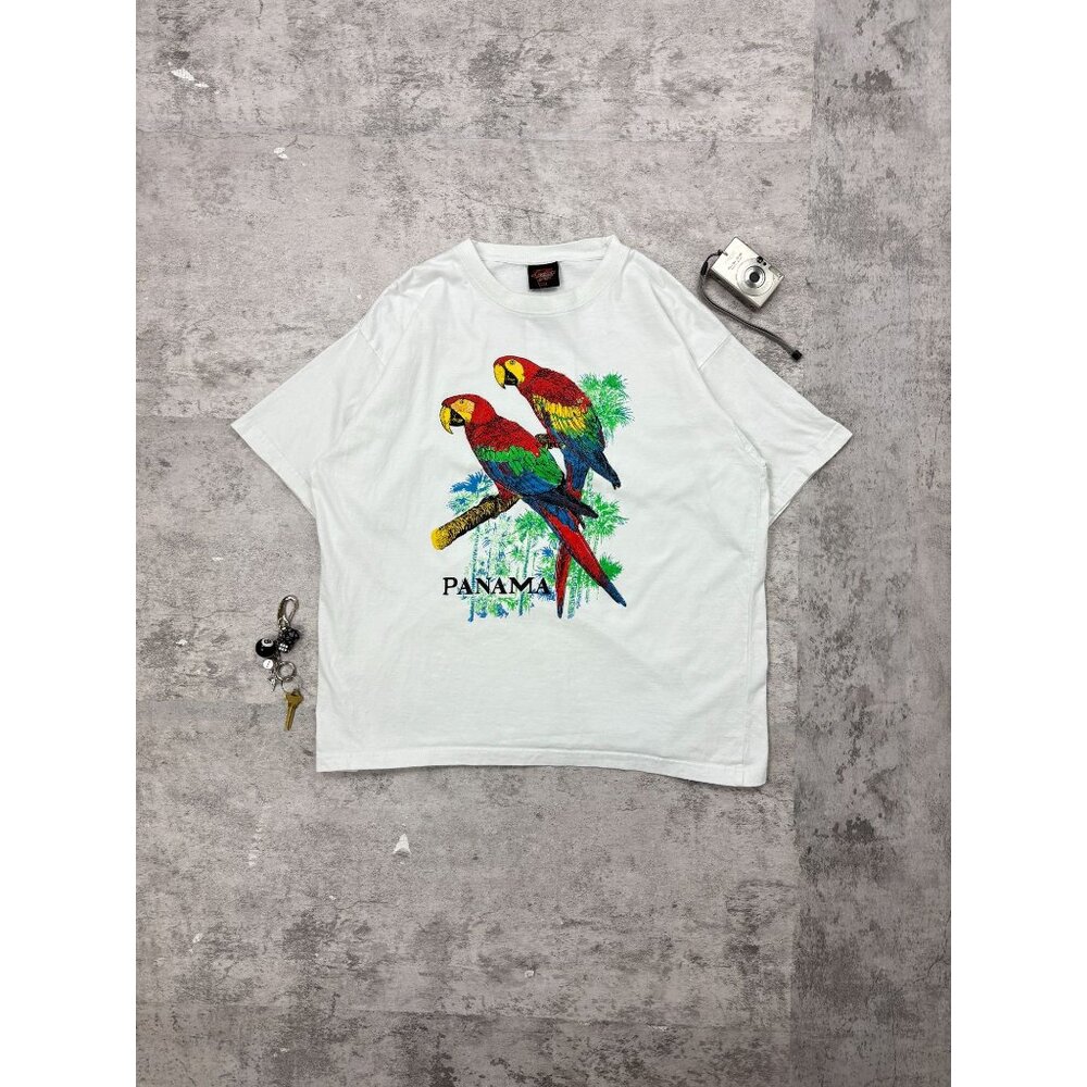 Vintage 90s Panama Parrot T